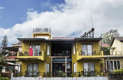 Stone shelter - Hotel in Mahabaleshwar